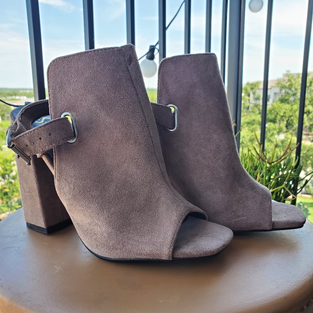 Women's Suede Booties